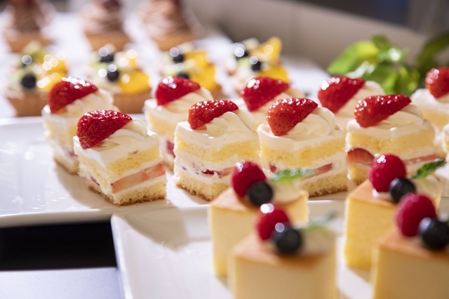 NEW YEAR DINNER 肉 BUFFET　※要予約　　